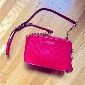 EUC Michael Kors camera bag Crossbody